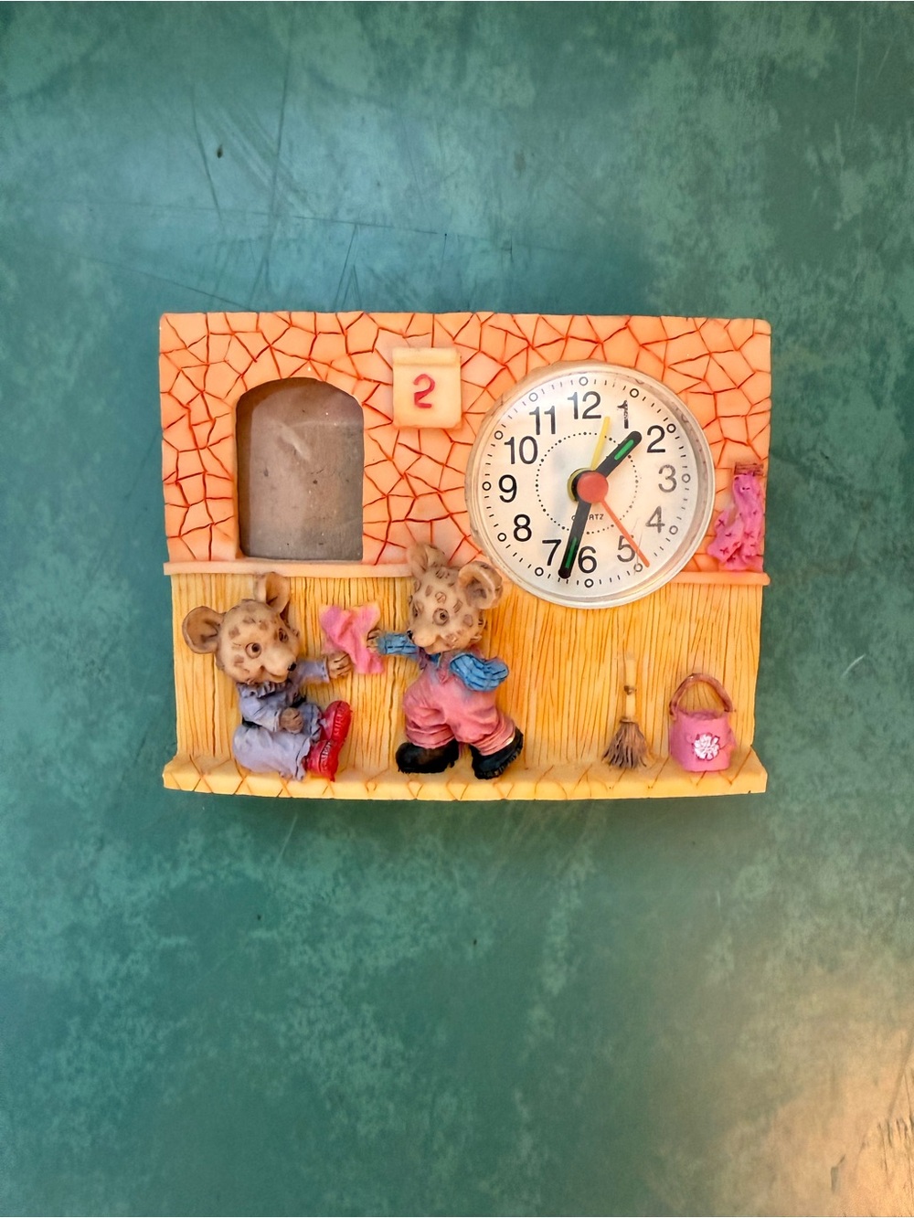 Vintage 80s / 90s Whimsical Mouse Figurine Wall Clock in Peach and Yellow